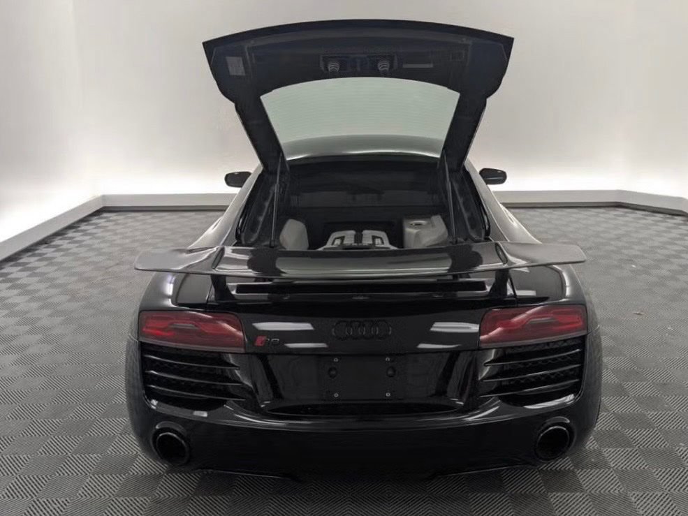 Used 2015 Audi R8 V8 AWD/4WD image 9