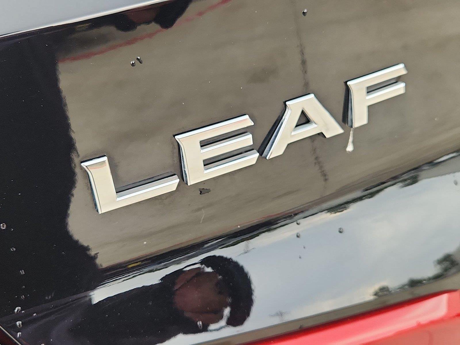 Used 2022 Nissan Leaf SV FWD image 11