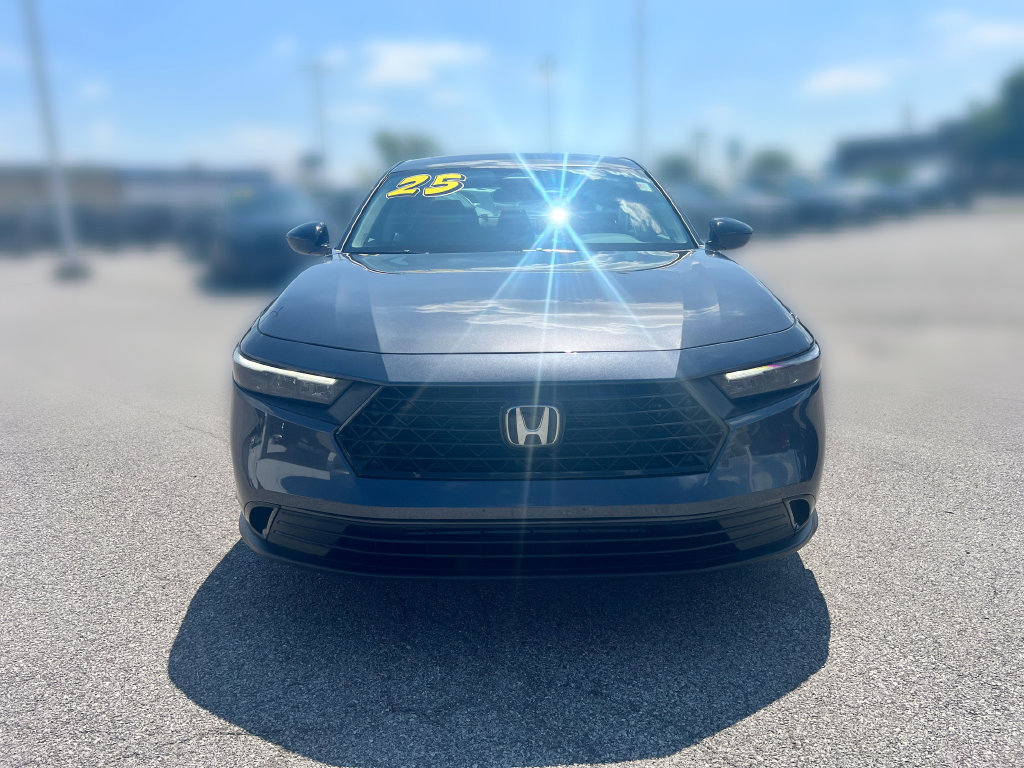 Used 2025 Honda Accord SE image 10