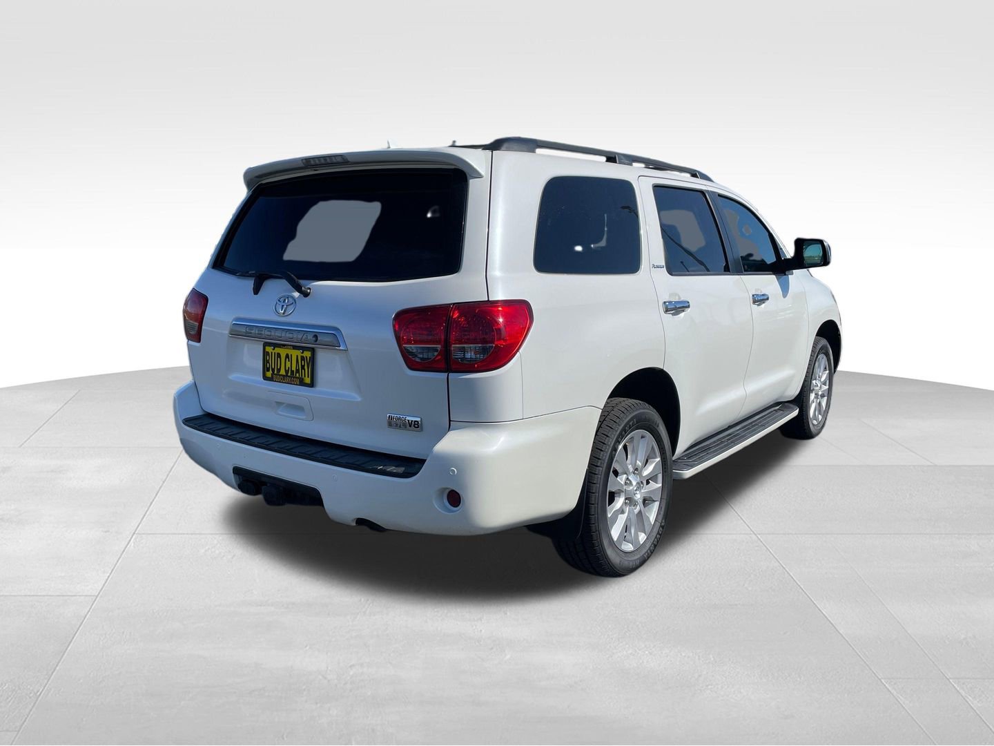 Used 2016 Toyota Sequoia Platinum image 3