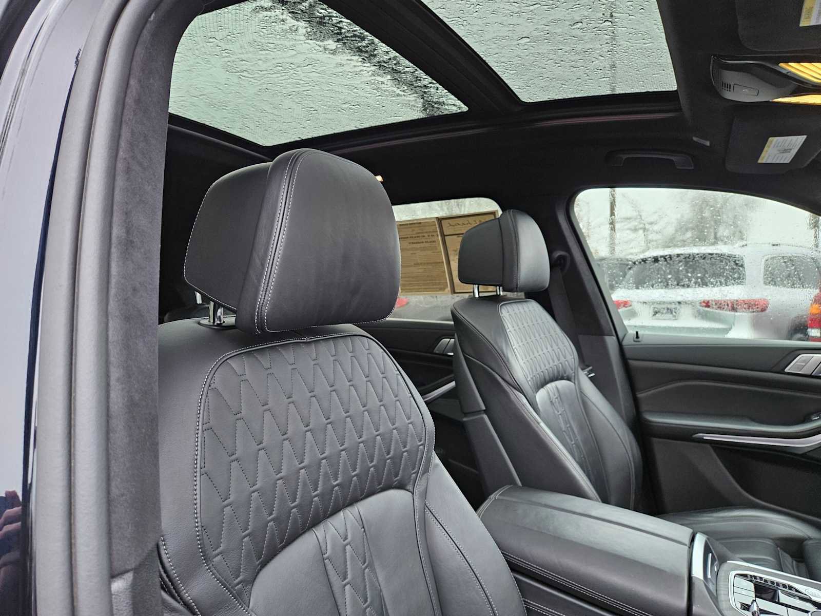 Used 2019 BMW X7 xDrive50i w/ Dynamic Handling Package image 13