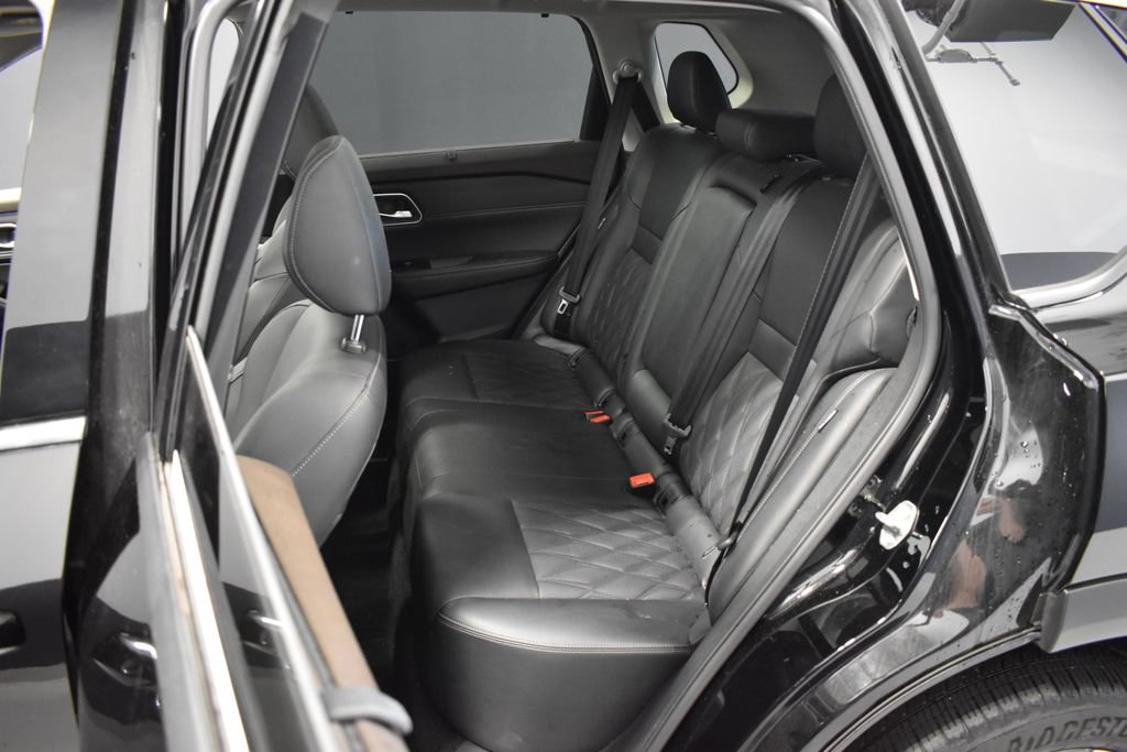Certified 2023 Nissan Rogue Platinum w/ Platinum Premium Package AWD/4WD image 32