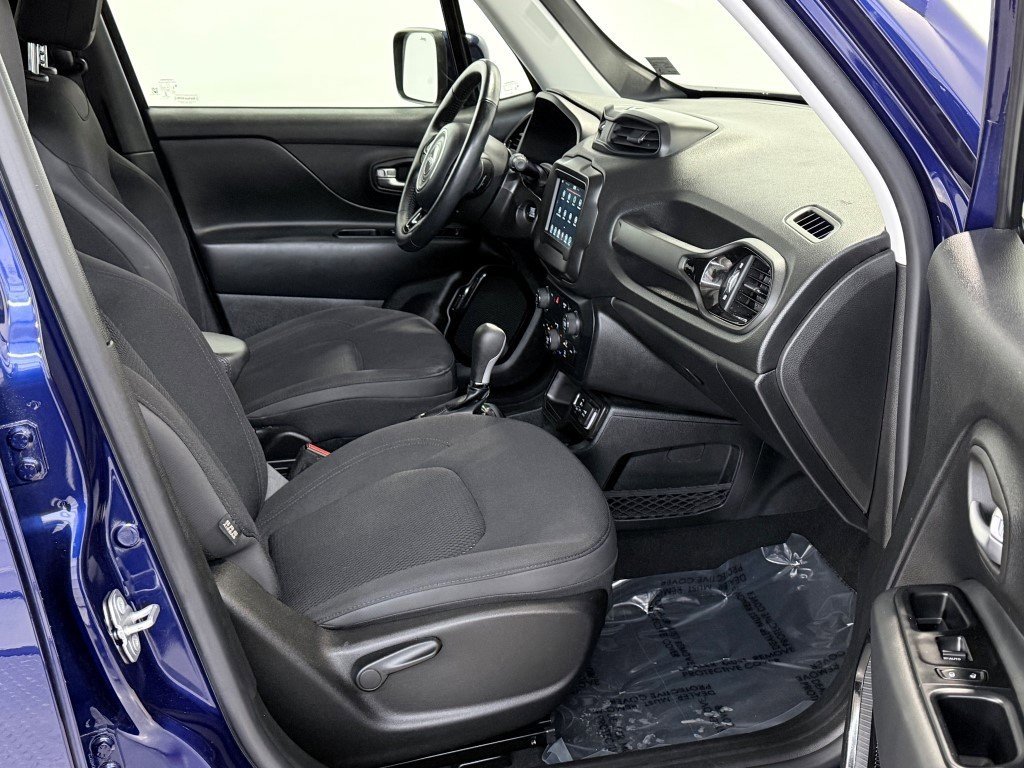 Certified 2020 Jeep Renegade Altitude image 9