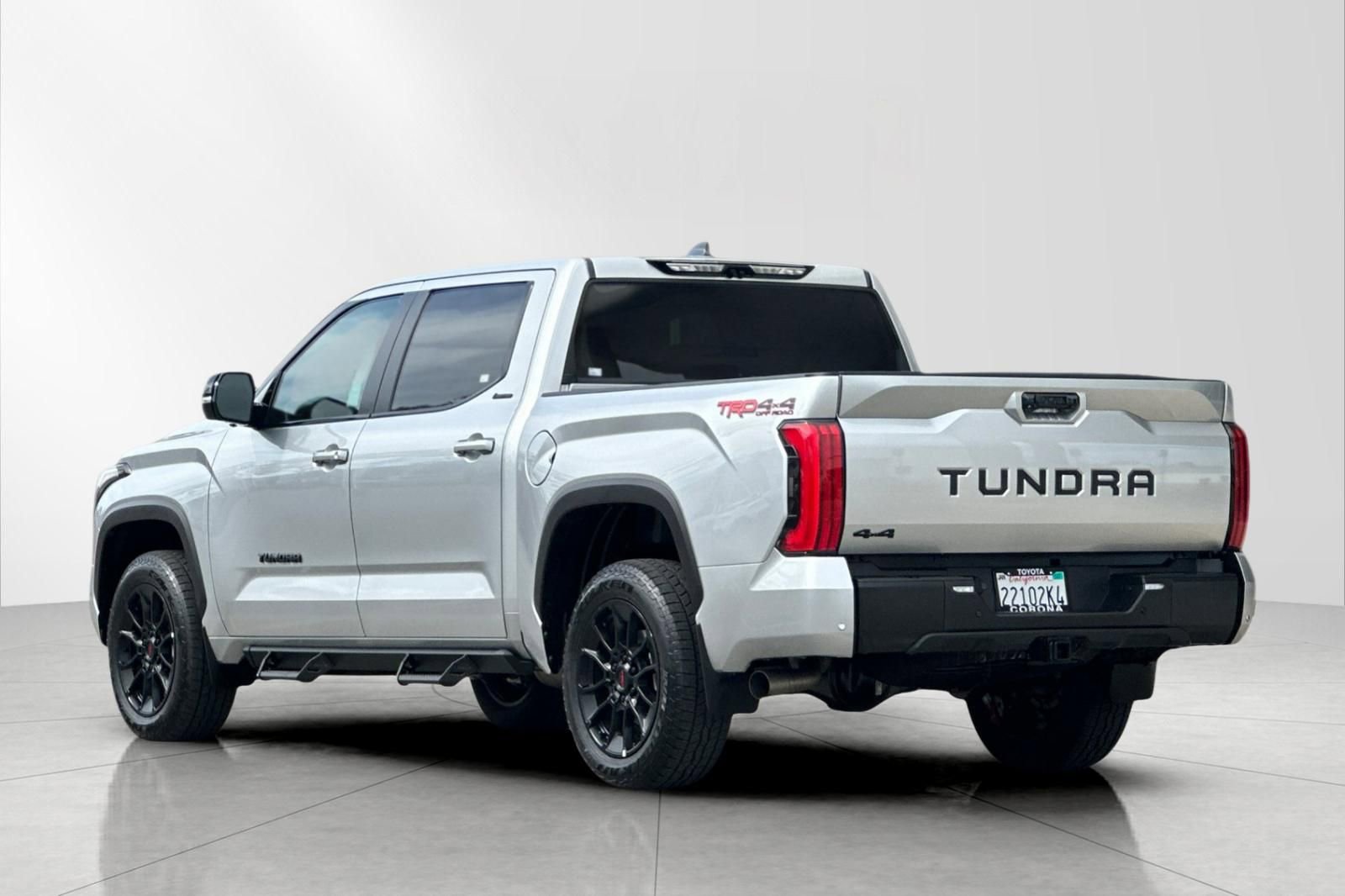 Used 2026 Toyota Tundra Limited w/ TRD Off-Road Package AWD/4WD image 7