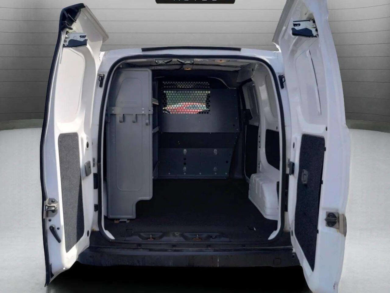 Used 2018 Chevrolet City Express LS image 9