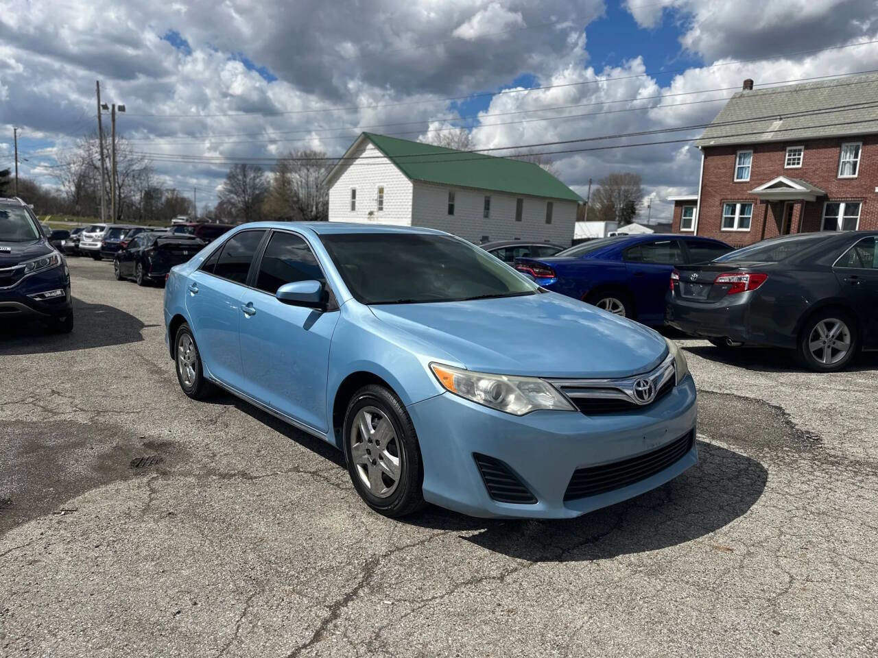 Used 2013 Toyota Camry LE image 3