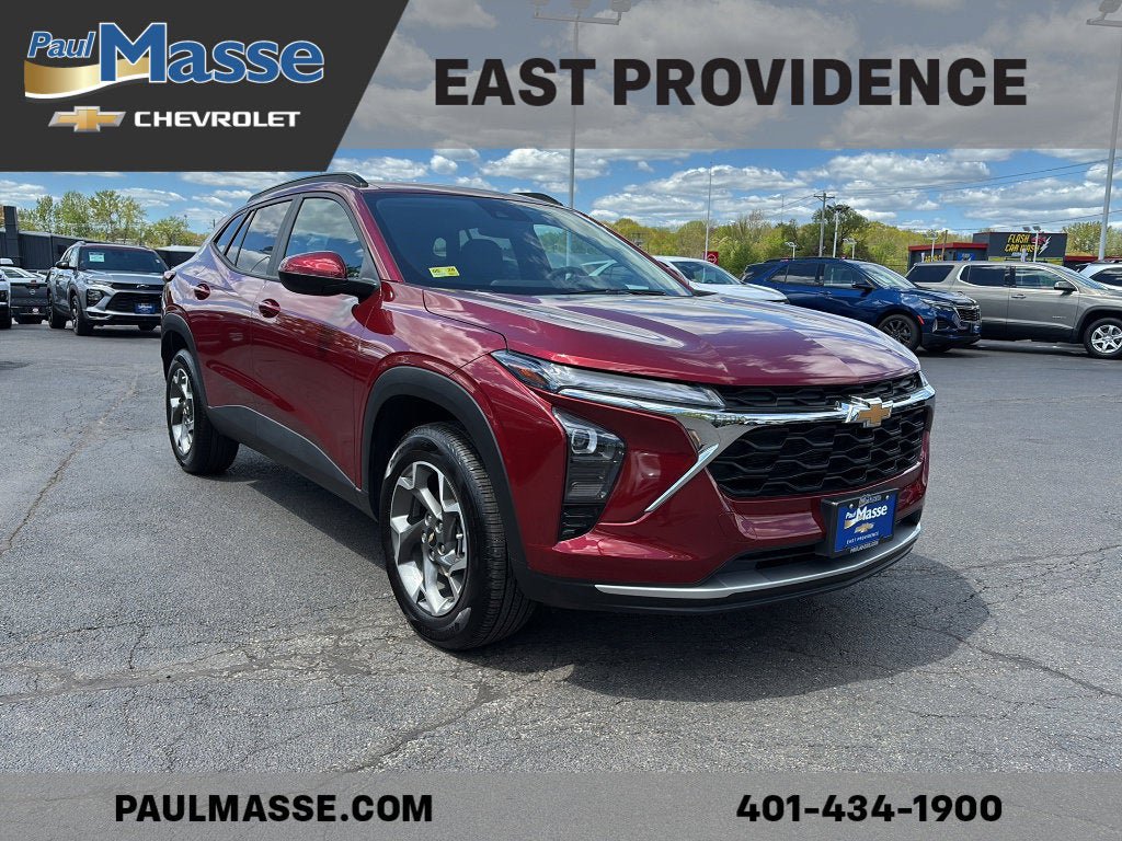 Certified 2025 Chevrolet Trax LT w/ LT Convenience Package FWD image 3