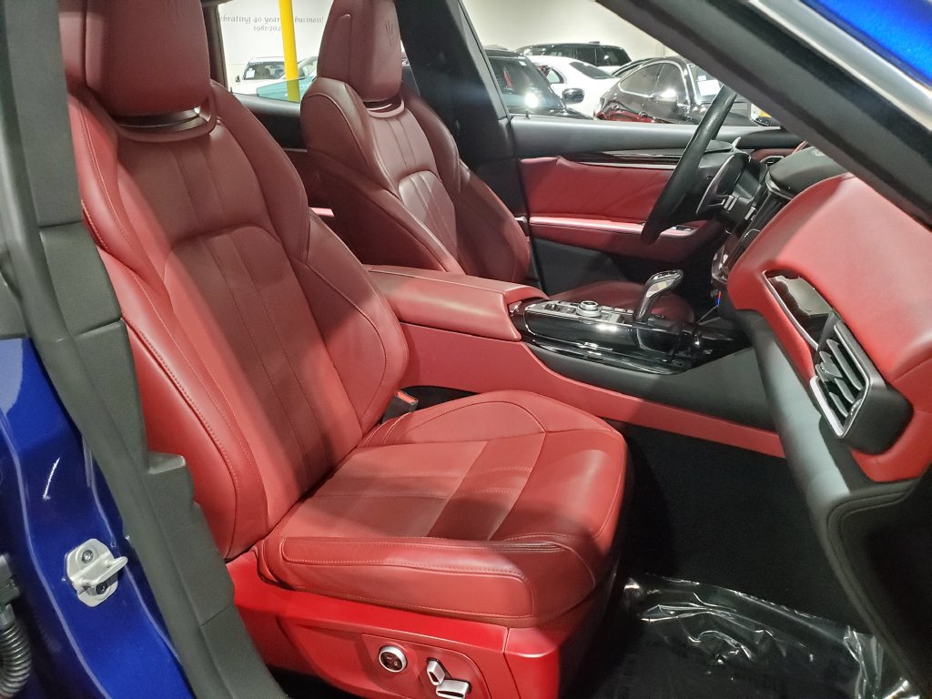 Used 2021 Maserati Levante S GranSport AWD/4WD image 14