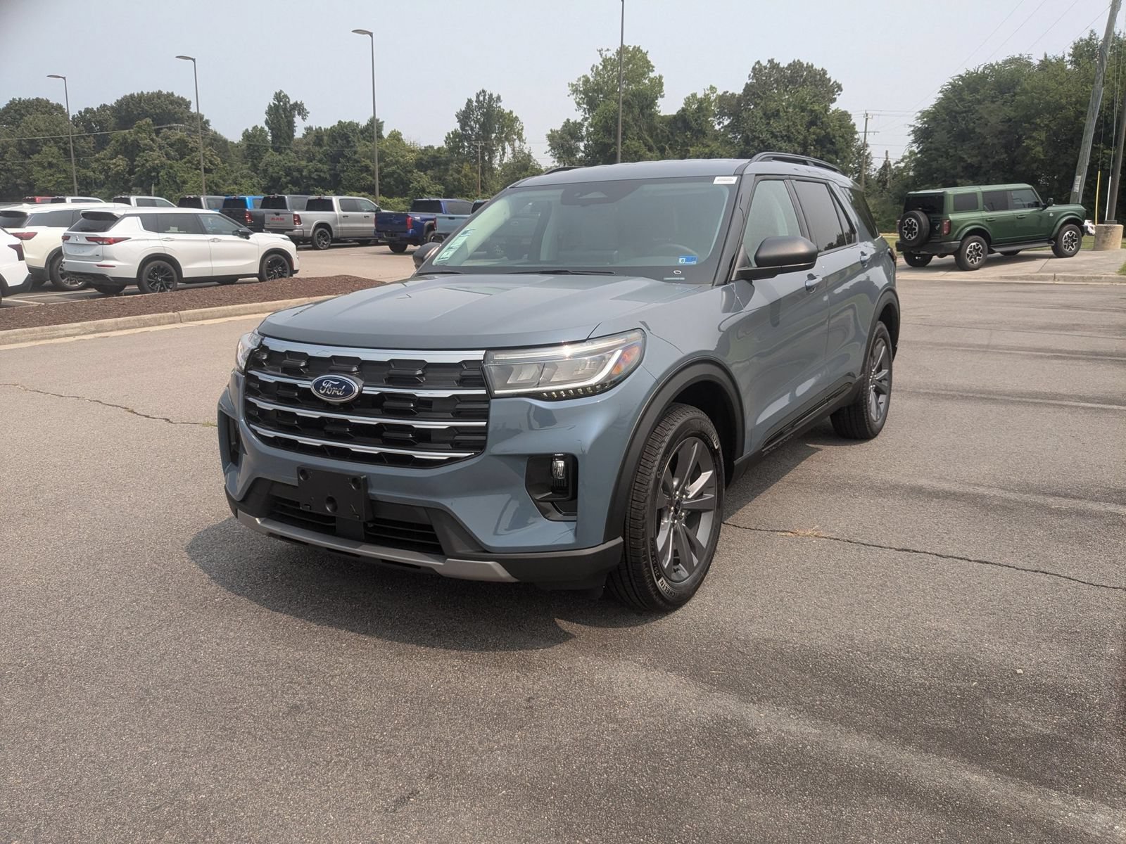 New 2026 Ford Explorer Active w/ Active Comfort Package AWD/4WD image 7