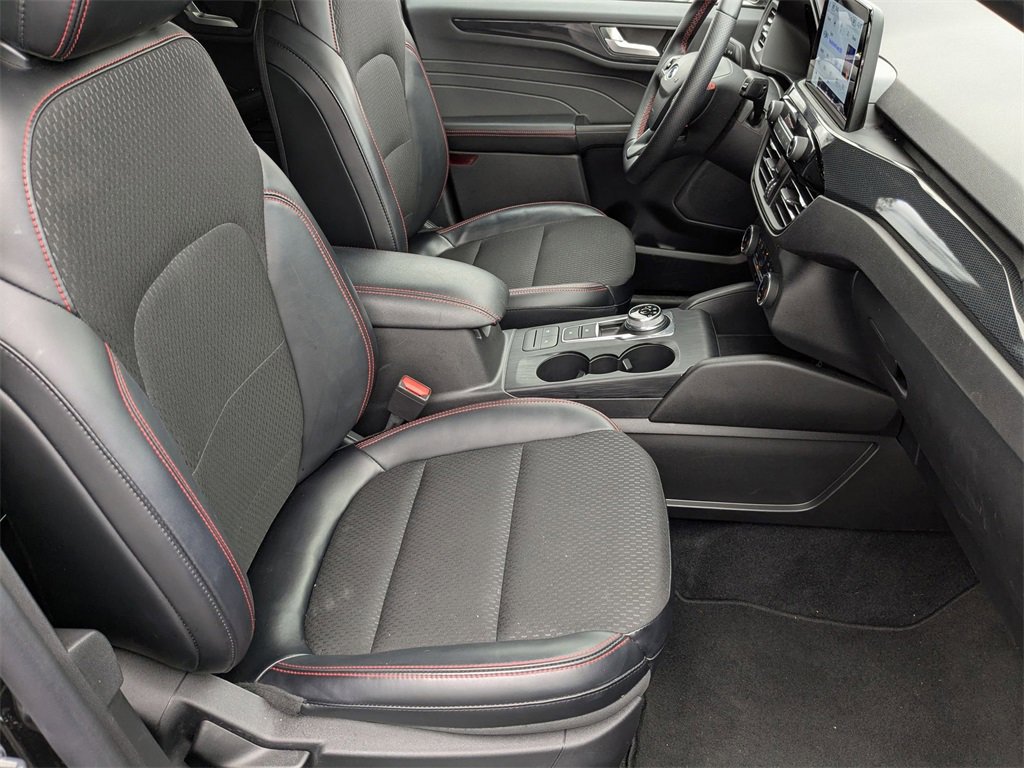 Used 2025 Ford Escape ST-Line image 37
