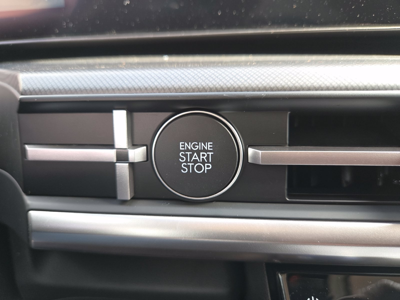 Certified 2026 Hyundai Santa Fe SE FWD image 16