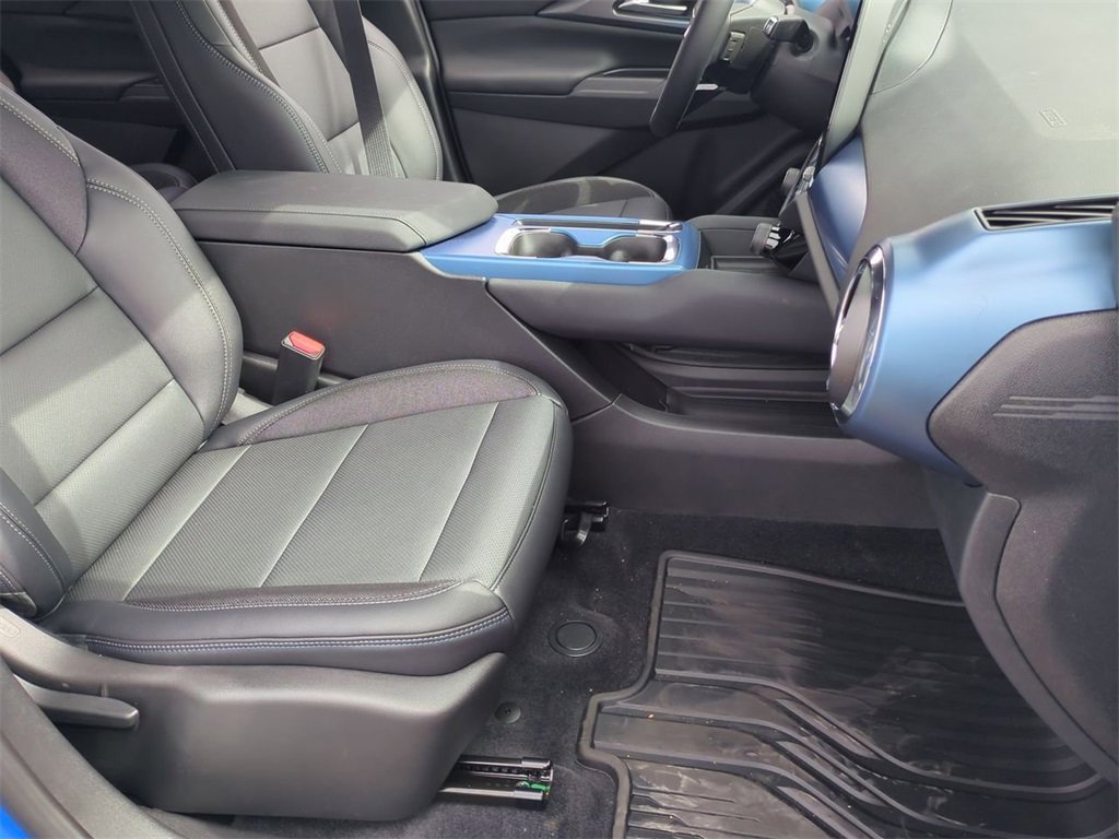 New 2026 Chevrolet Equinox EV LT w/ LPO, All-Weather Mat Package FWD image 26