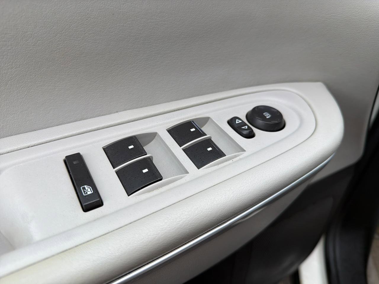 Used 2010 GMC Acadia SL AWD/4WD image 14
