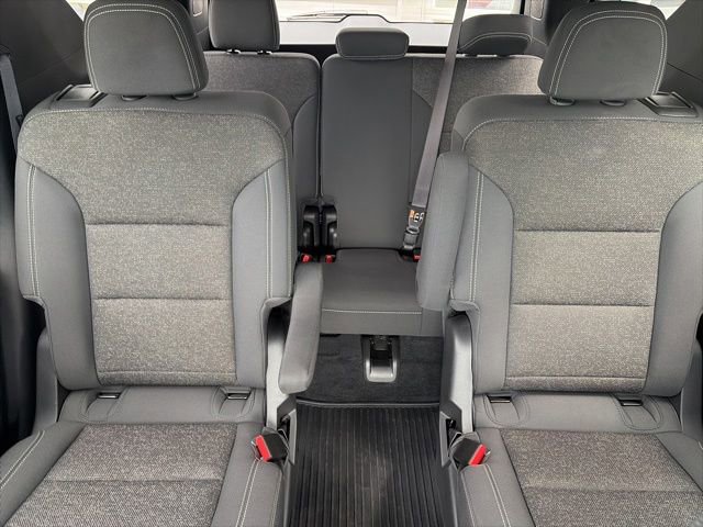 Used 2025 Chevrolet Traverse LT AWD/4WD image 23
