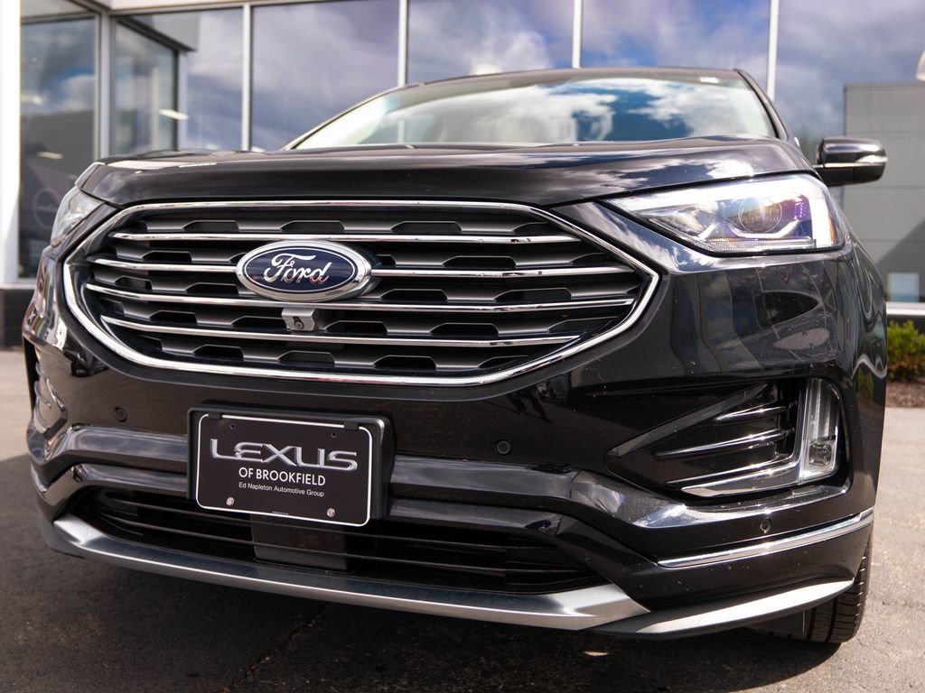 Used 2019 Ford Edge Titanium w/ Equipment Group 301A AWD/4WD image 13