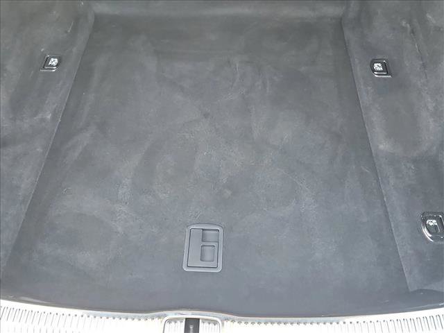 Used 2023 Audi S8 w/ S8 Comfort Plus Package image 6