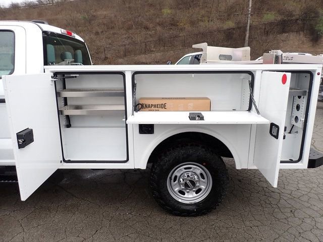 New 2026 Ford F350 XL w/ XL Off-Road Package image 3