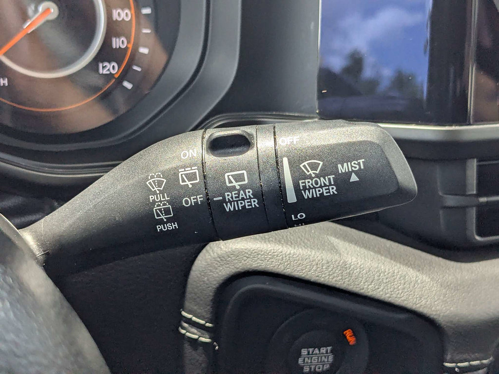 Used 2024 Jeep Wrangler Unlimited Rubicon AWD/4WD image 26