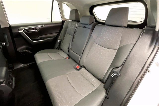 Used 2024 Toyota RAV4 XLE AWD/4WD image 20