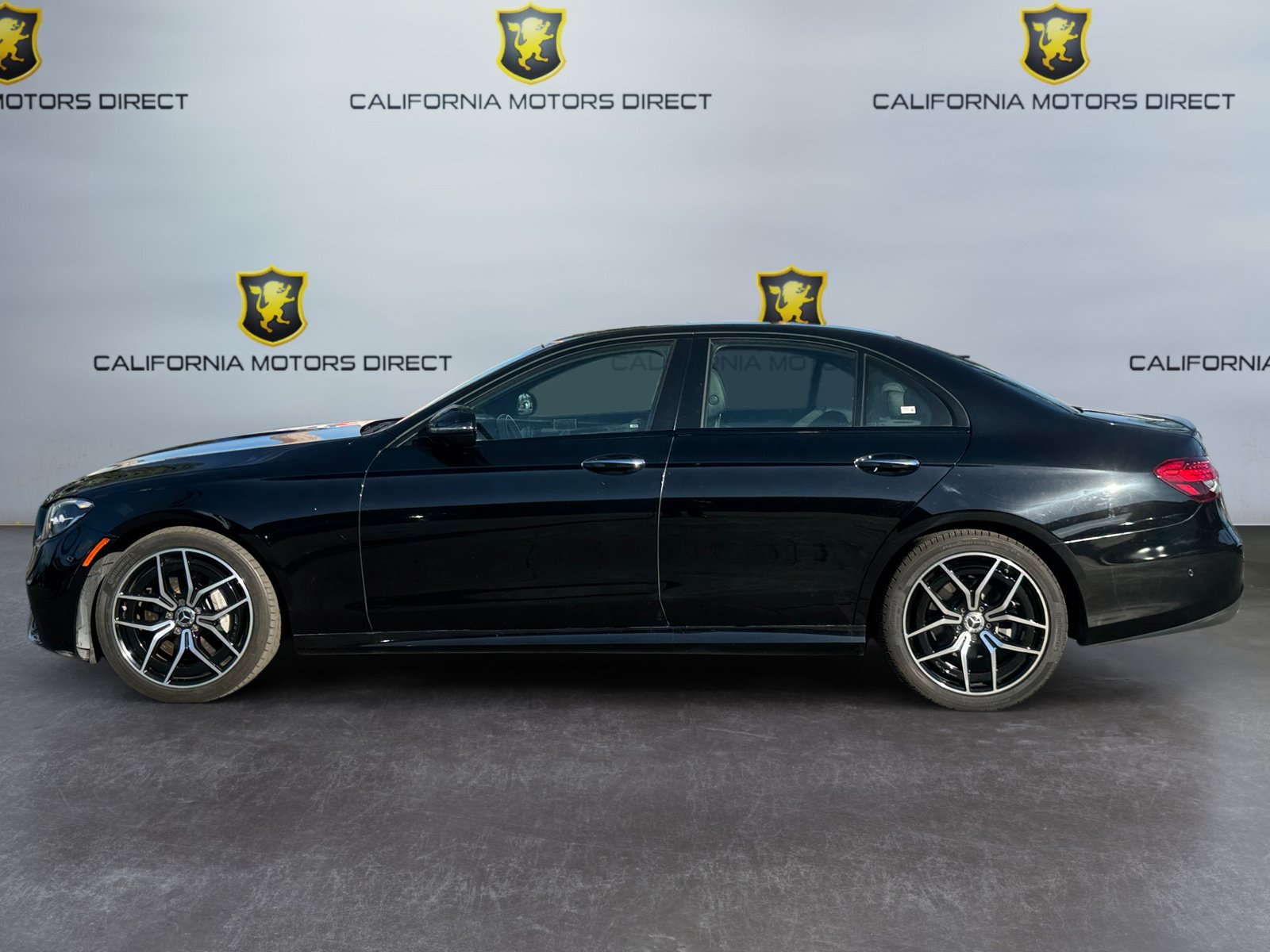 Used 2022 Mercedes-Benz E 350 Sedan w/ Driver Assistance Package image 2