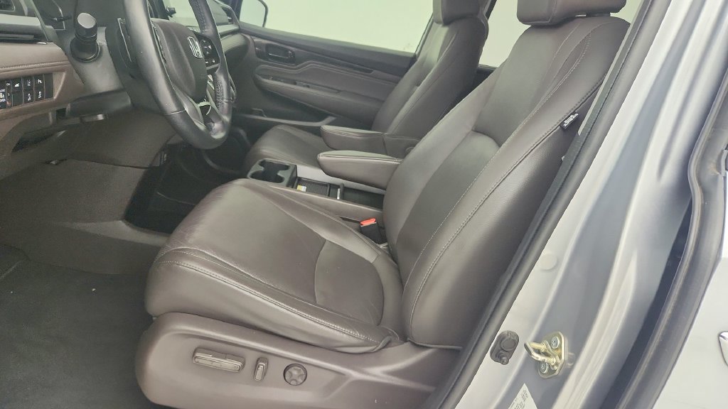 Used 2020 Honda Odyssey Elite image 14