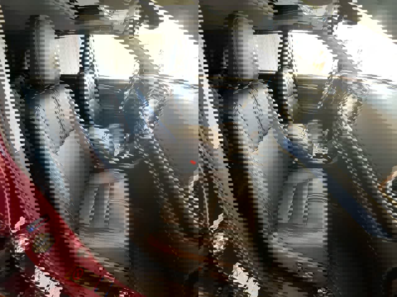 Used 2018 Toyota Highlander SE image 26