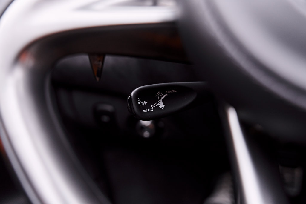 Used 2025 McLaren 750S Spider RWD image 73