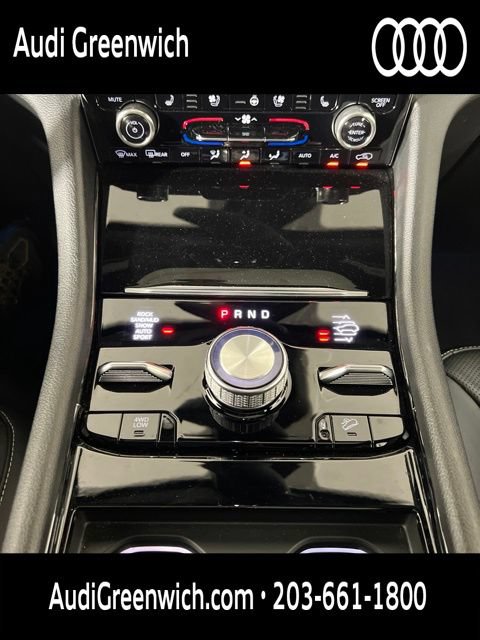 Used 2024 Jeep Grand Cherokee Overland w/ Trailer Tow Package AWD/4WD image 31