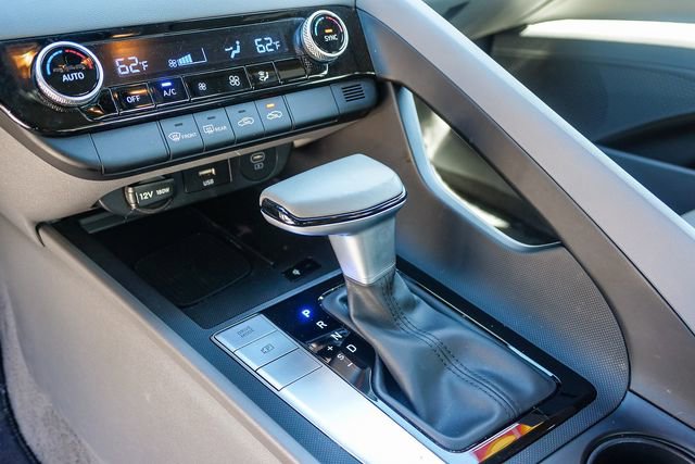 Certified 2025 Hyundai Elantra Sport image 20