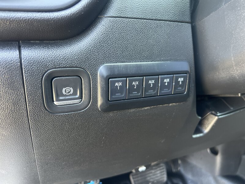 Used 2024 Chevrolet Silverado 2500 W/T w/ WT Fleet Convenience Package AWD/4WD image 18