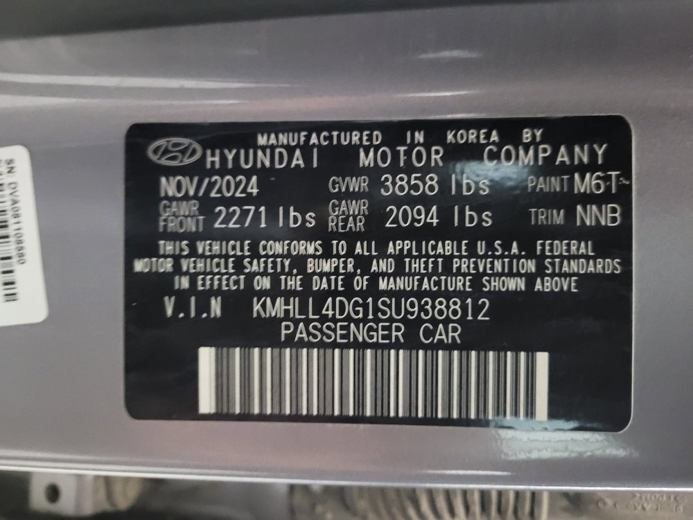 Used 2025 Hyundai Elantra SE w/ Cargo Package FWD image 33