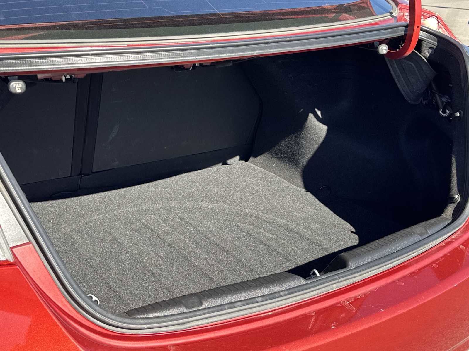 Used 2012 Hyundai Elantra Limited w/ Technology Pkg 5 image 13