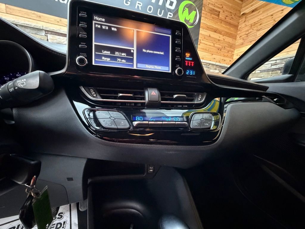 Used 2019 Toyota C-HR LE FWD image 18