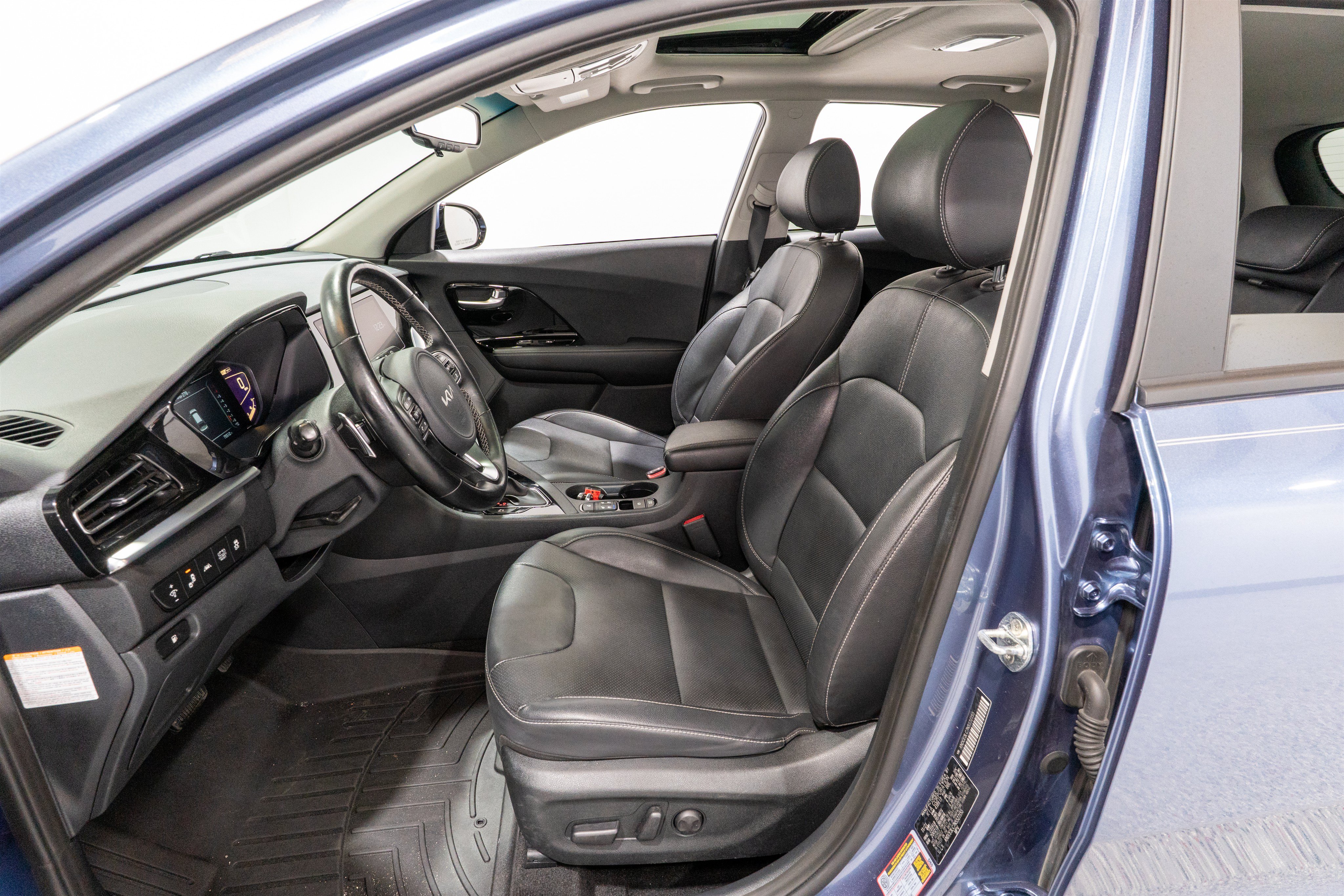 Used 2022 Kia Niro EX Premium FWD image 15