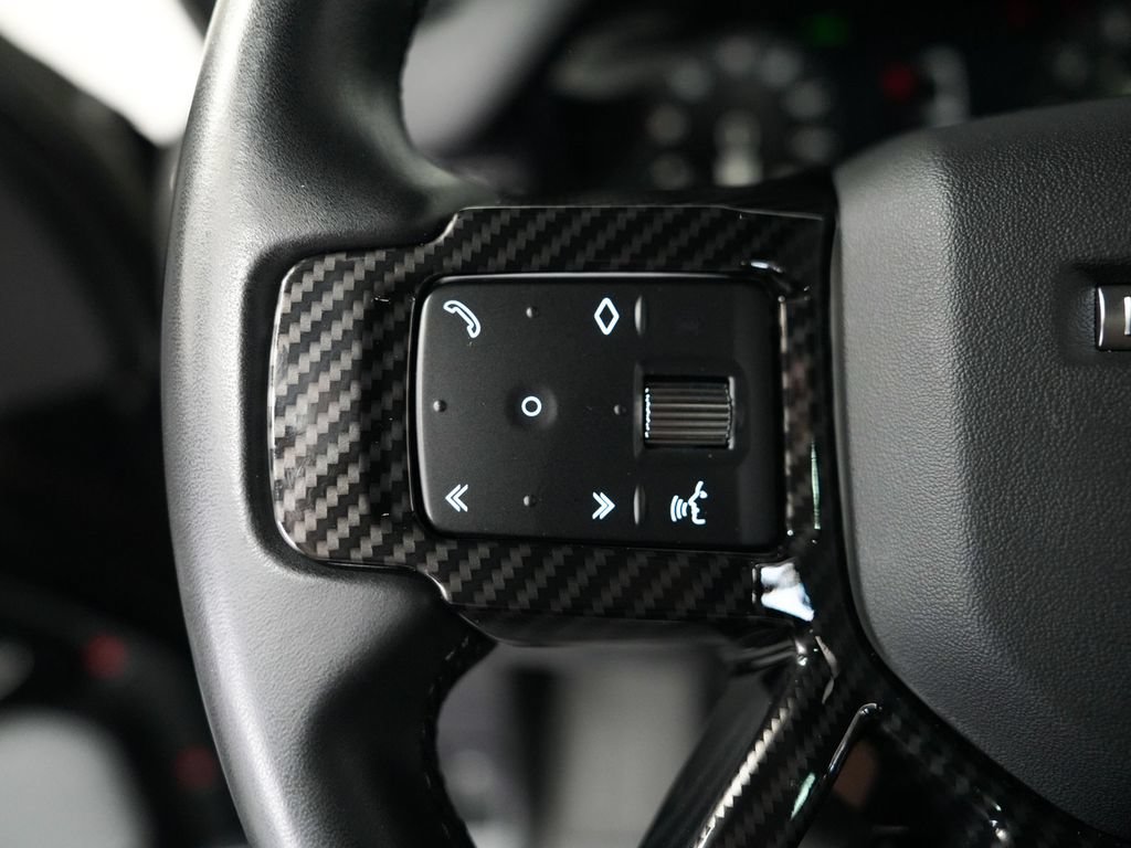 Used 2023 Land Rover Defender 130 X-Dynamic SE AWD/4WD image 23