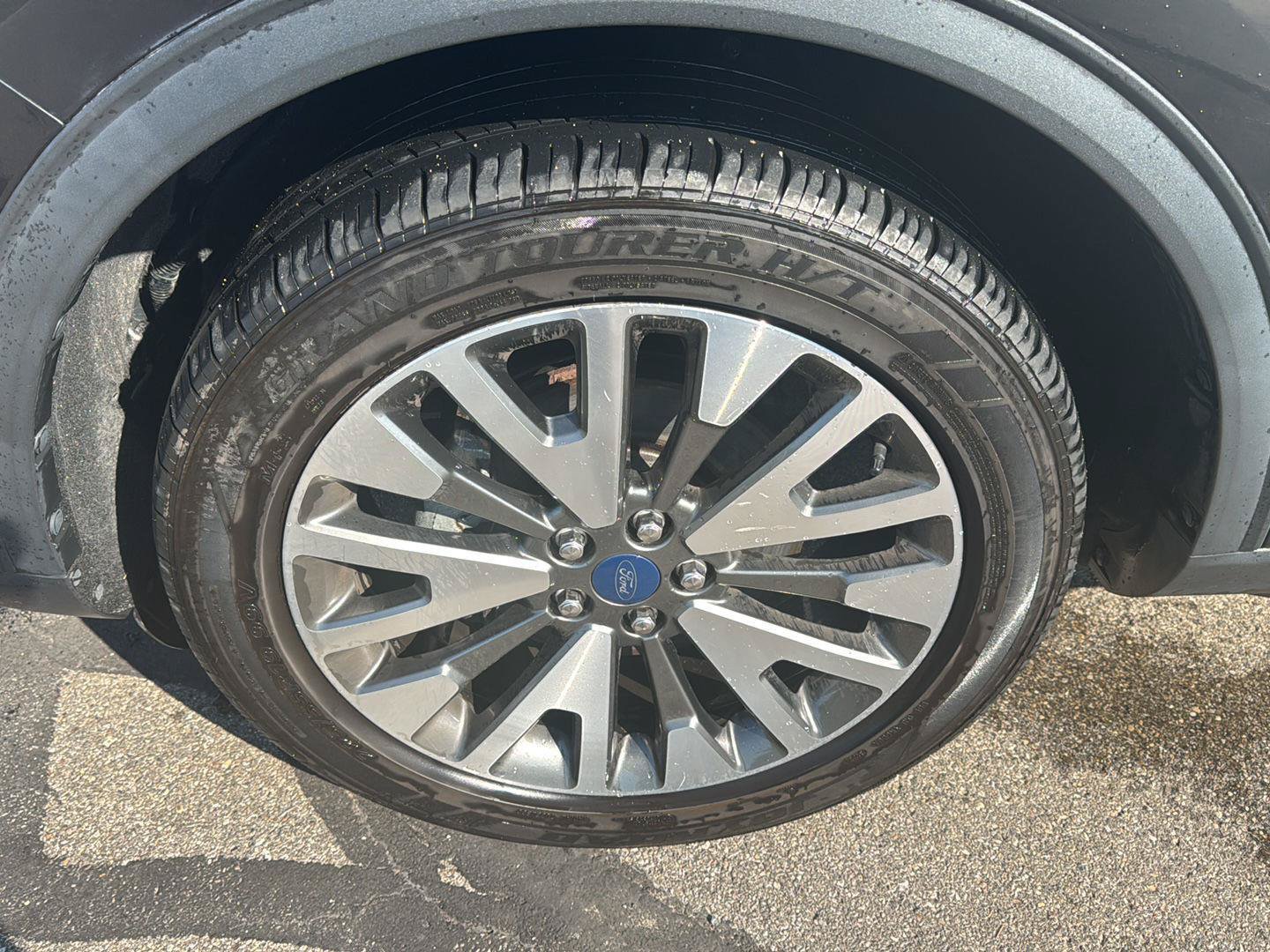 Used 2021 Ford Escape Titanium AWD/4WD image 9