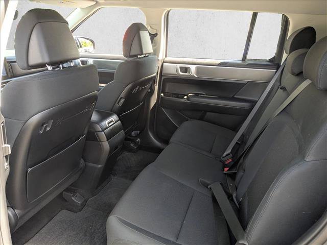 Used 2025 Hyundai Santa Fe SE FWD image 18