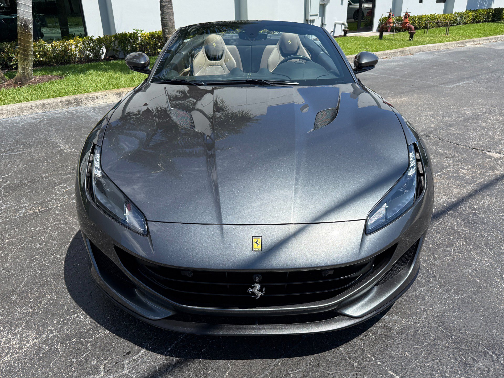 Used 2019 Ferrari Portofino RWD image 13