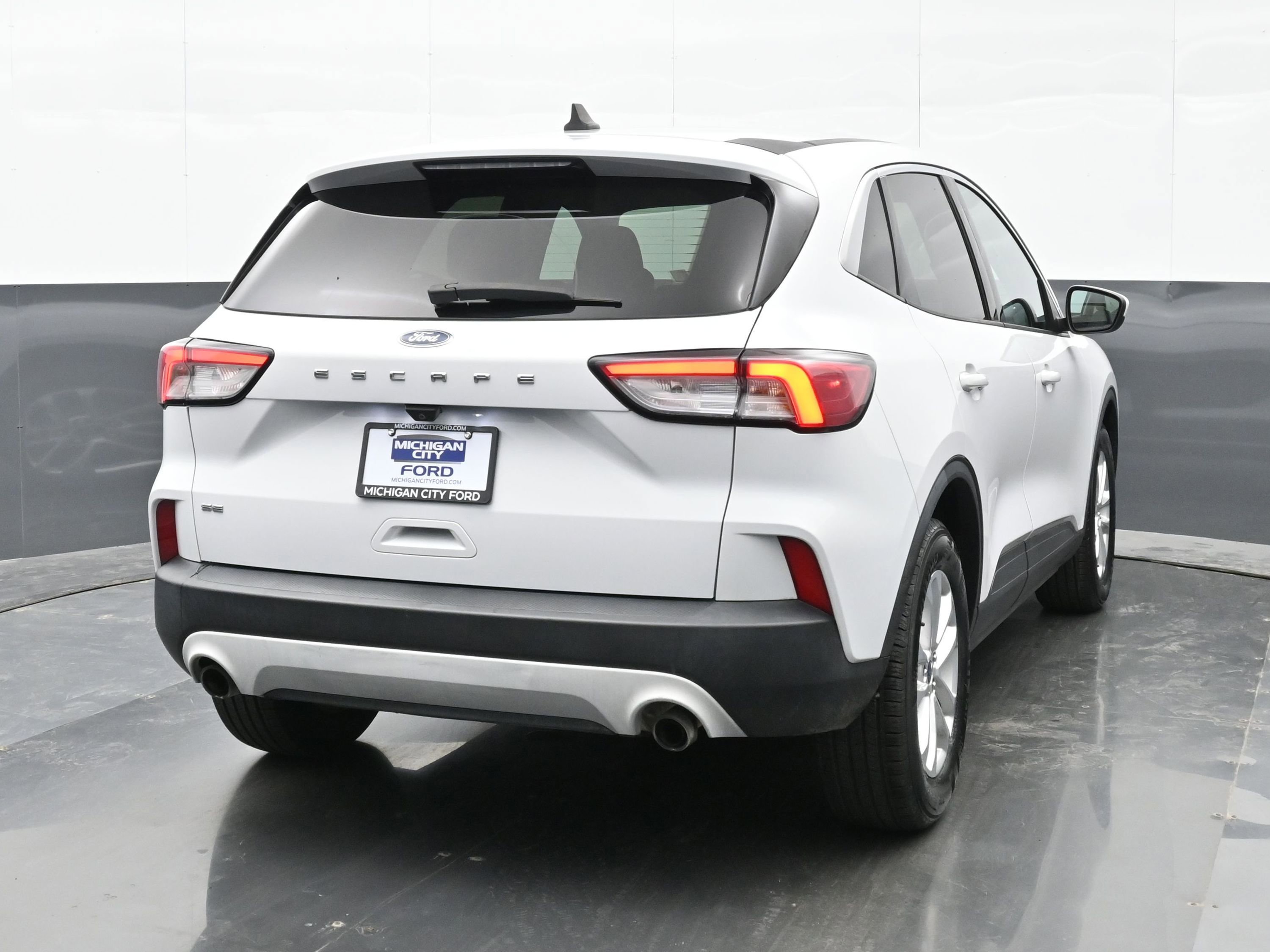 Used 2021 Ford Escape SE w/ Convenience Package image 7