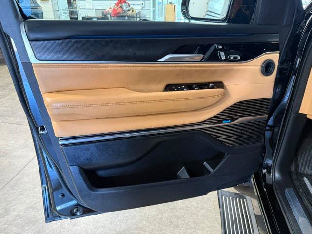Certified 2025 Jeep Grand Wagoneer L Series III w/ Rear Seat Video Group 1 AWD/4WD image 44