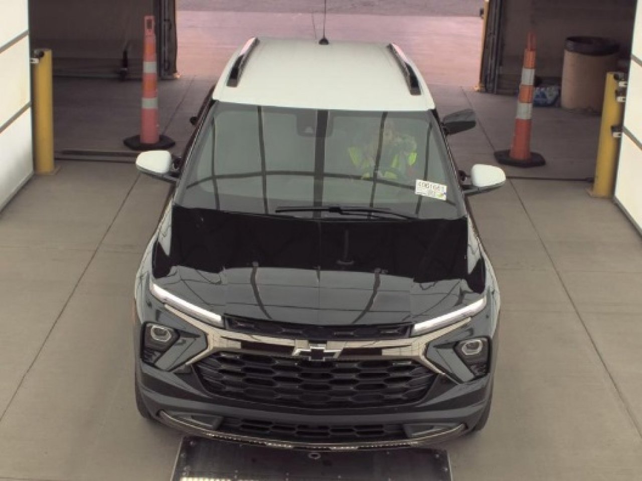 Used 2025 Chevrolet TrailBlazer ACTIV w/ Driver Confidence Package image 3