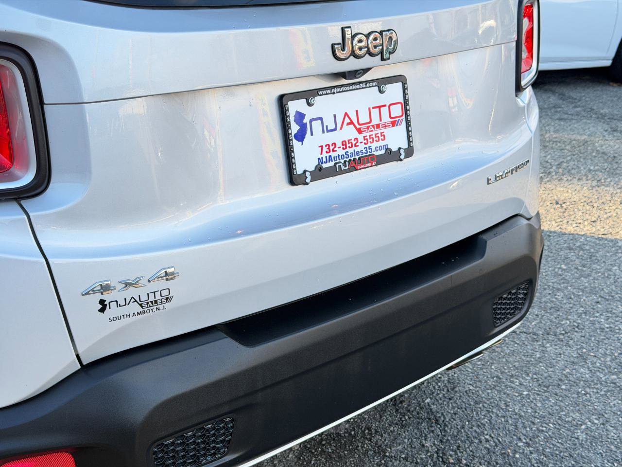 Used 2015 Jeep Renegade Limited AWD/4WD image 84