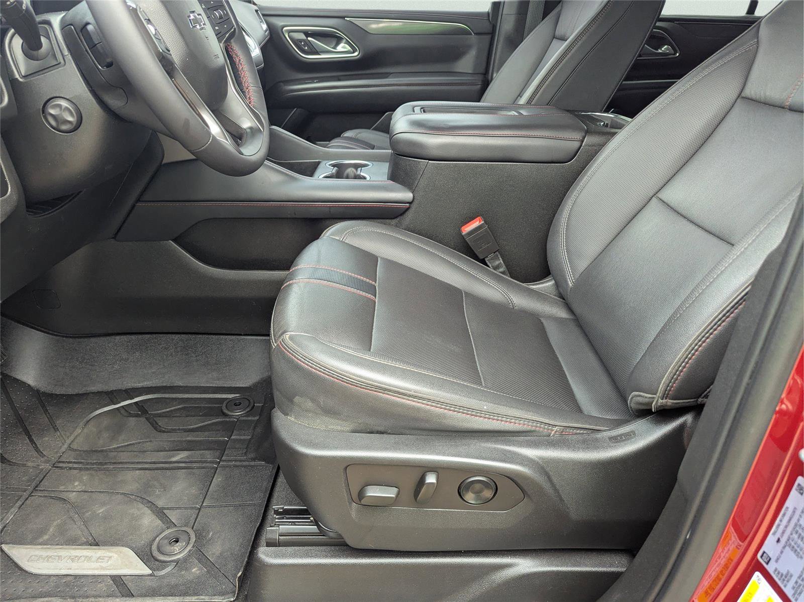 Used 2022 Chevrolet Tahoe RST w/ Luxury Package image 18