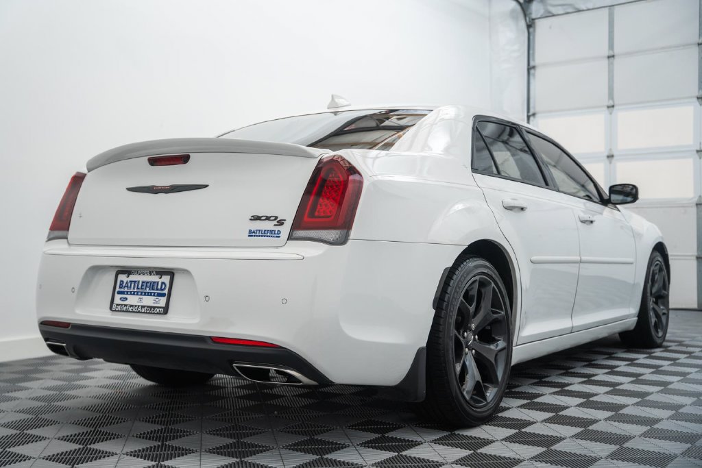 Used 2021 Chrysler 300 S RWD image 5