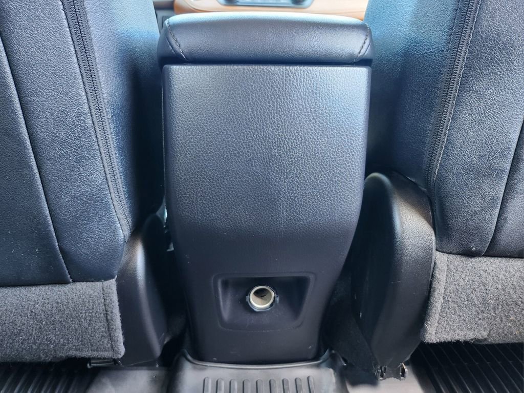 Used 2016 Toyota RAV4 Limited image 22