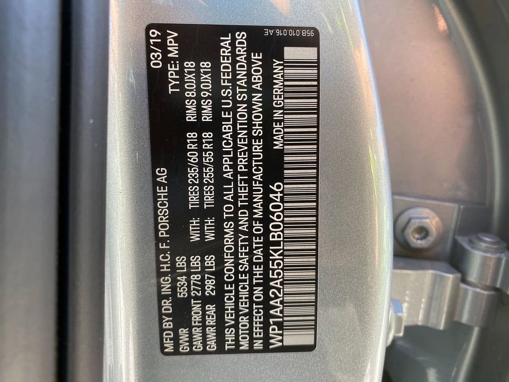 Used 2019 Porsche Macan AWD/4WD image 33