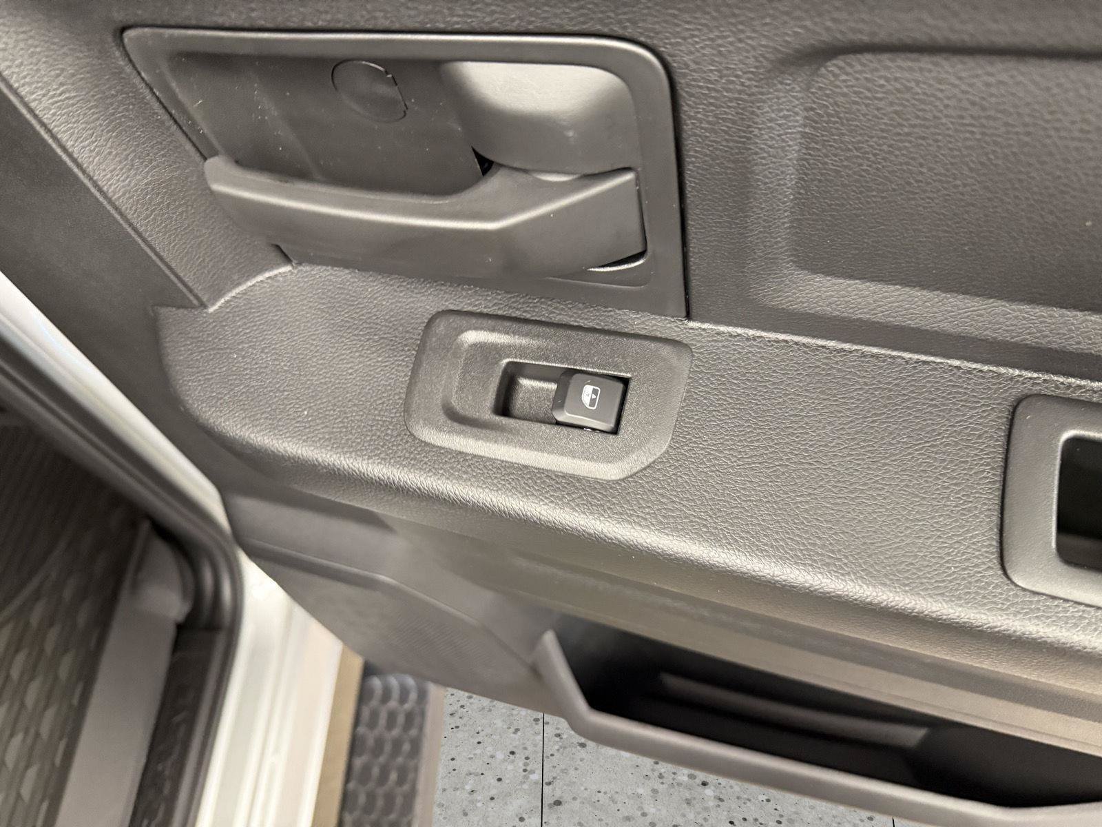 New 2026 RAM 2500 Tradesman AWD/4WD image 34