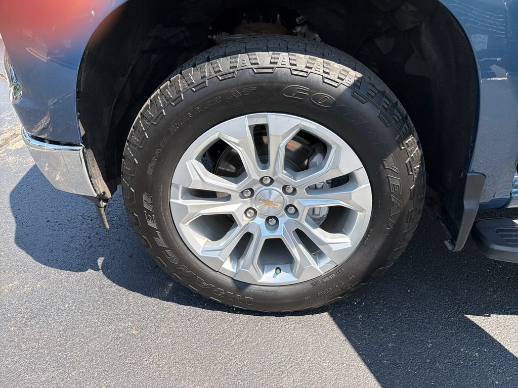 Certified 2024 Chevrolet Silverado 1500 LTZ AWD/4WD image 27