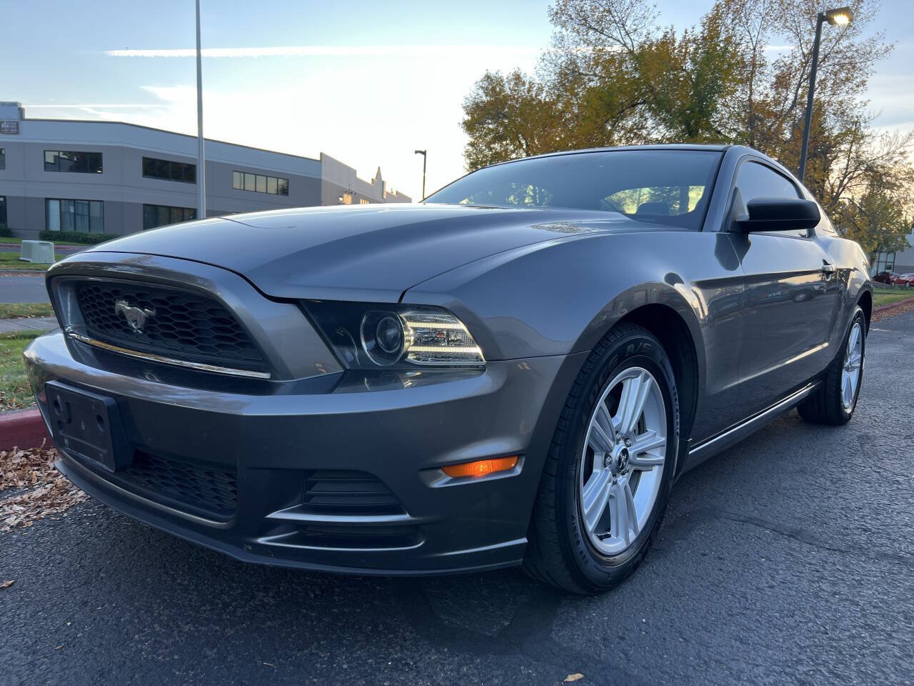Used 2014 Ford Mustang Coupe RWD image 1