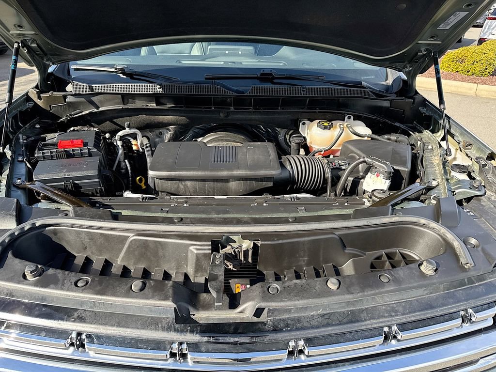 Used 2023 Chevrolet Suburban Premier image 27